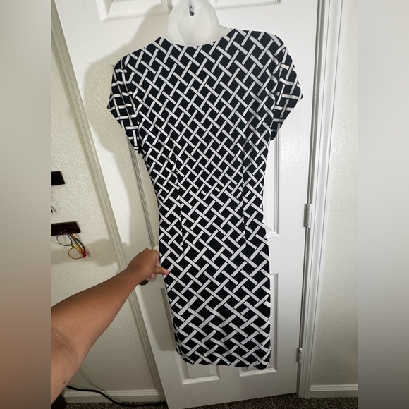 White House Black Market Black and White Wrap Dress - Picture 4 of 5